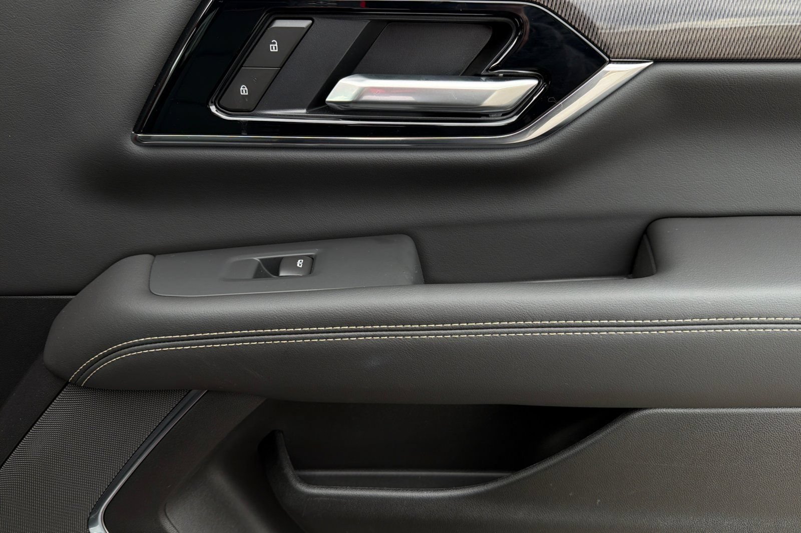 New 2026 GMC Yukon Elevation AWD/4WD image 20