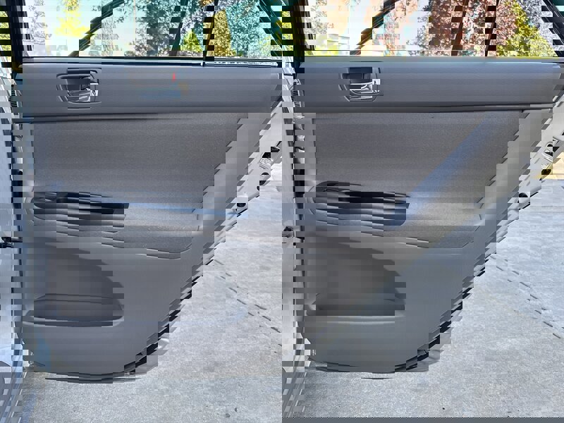 Used 2005 Toyota Camry LE image 34