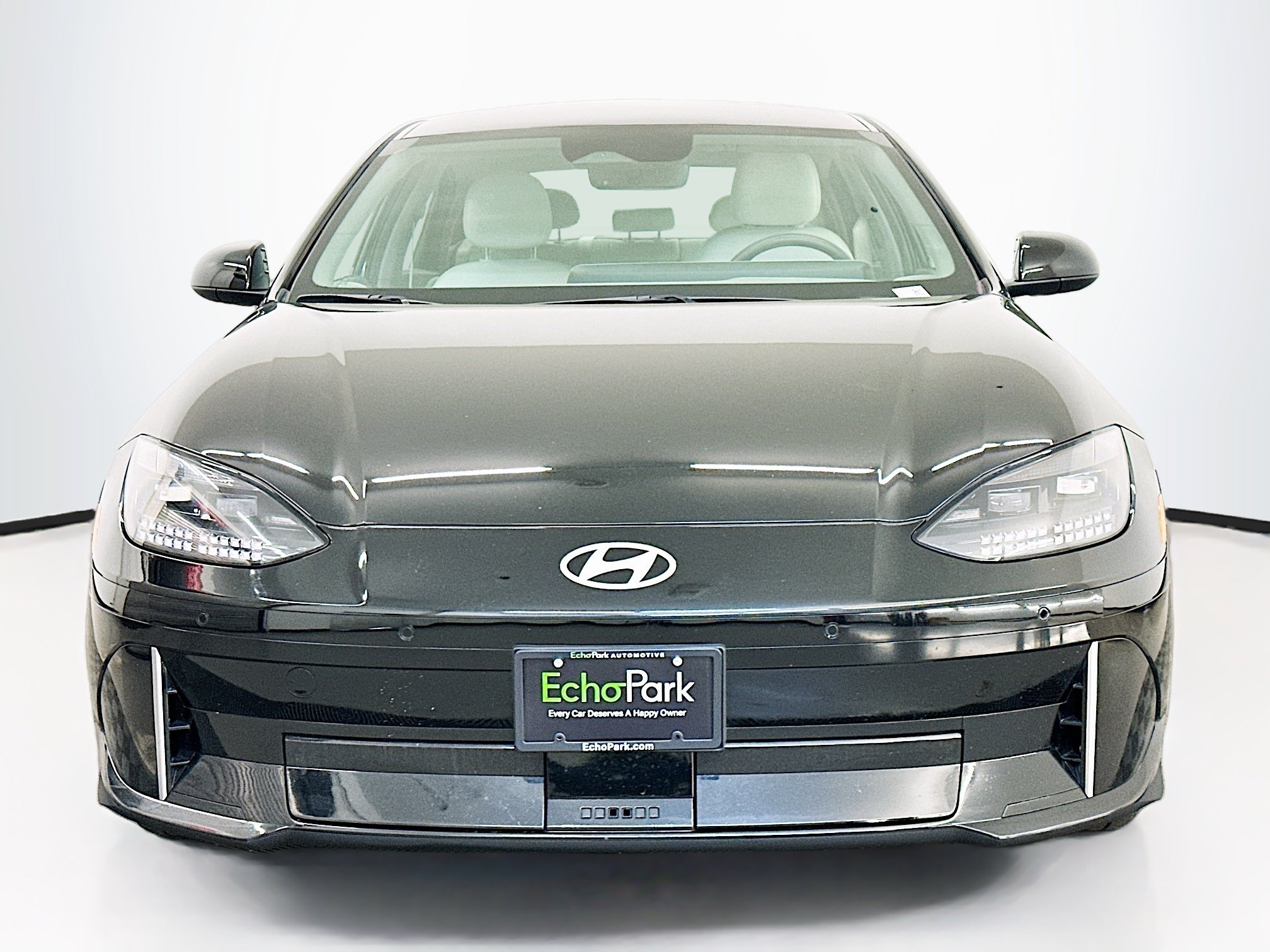 Used 2024 Hyundai Ioniq 6 SEL AWD/4WD image 2