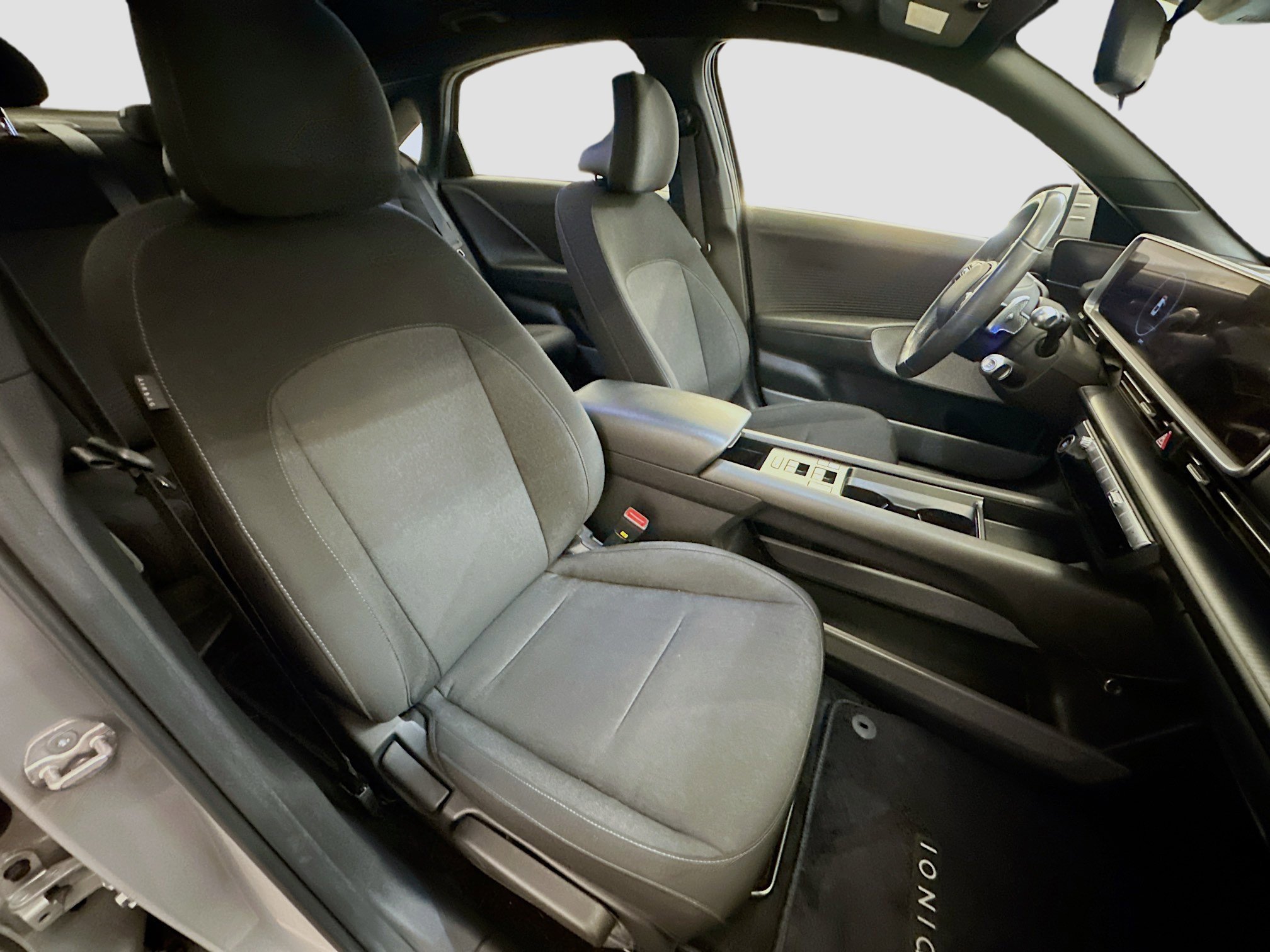 Used 2024 Hyundai Ioniq 6 SE image 33