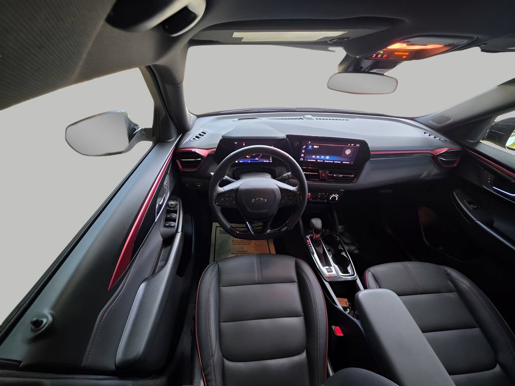 Used 2024 Chevrolet TrailBlazer RS FWD image 13