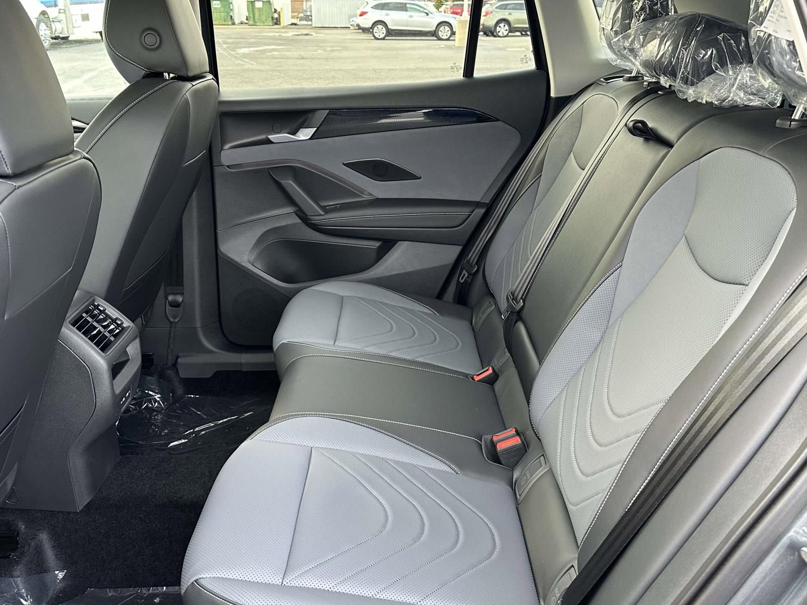 New 2026 Volkswagen Tiguan SE image 13