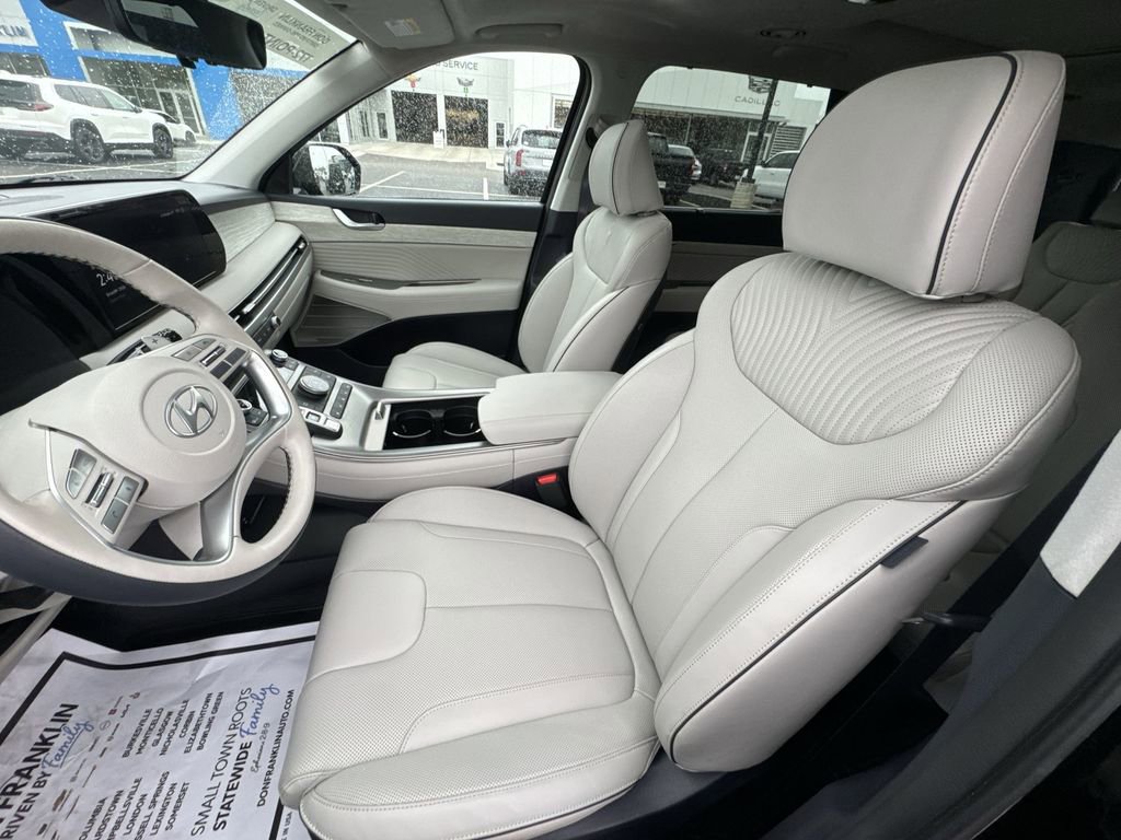 Used 2025 Hyundai Palisade Calligraphy image 11
