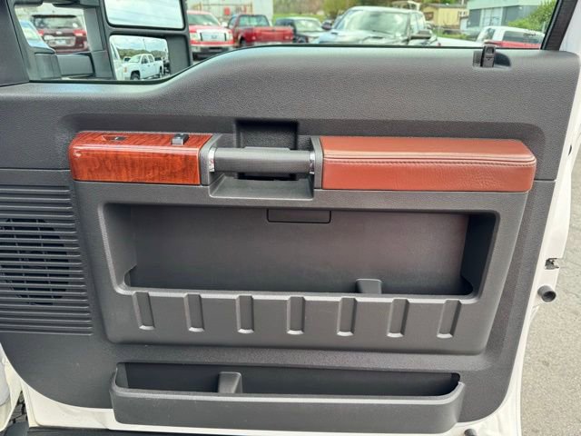Used 2014 Ford F250 King Ranch w/ King Ranch w/Chrome Package image 15