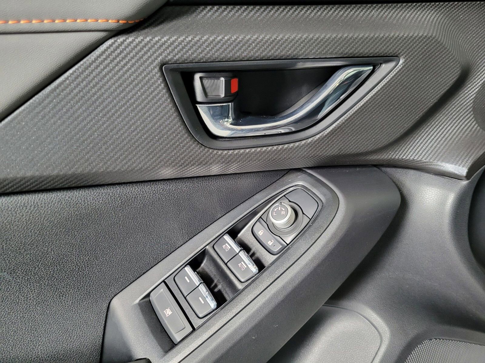 Certified 2025 Subaru Crosstrek 2.5i Limited w/ Popular Package #4A image 34