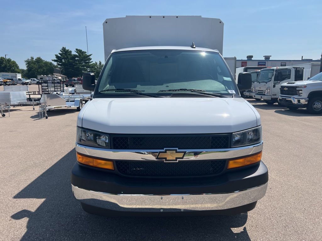 New 2025 Chevrolet Express 3500 w/ Power Convenience Package image 8