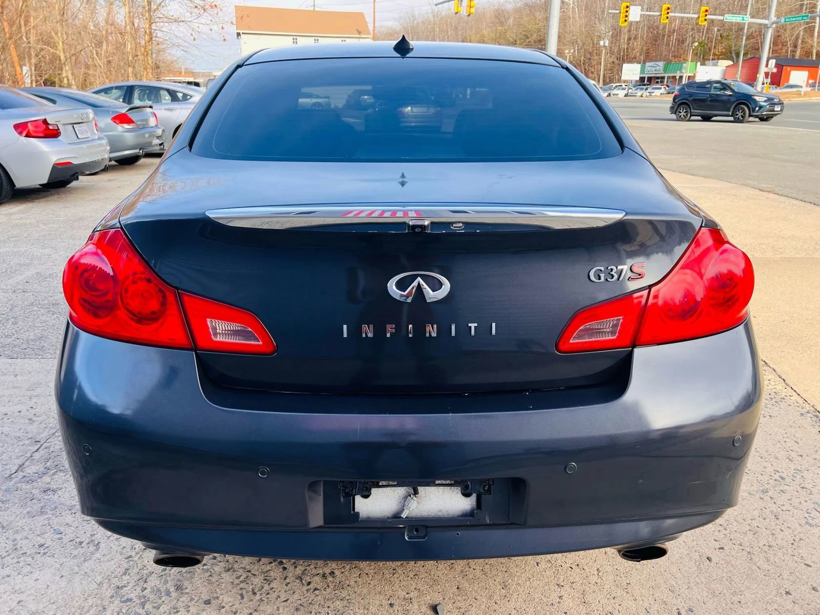 Used 2010 INFINITI G37 Journey w/ Premium Pkg image 8