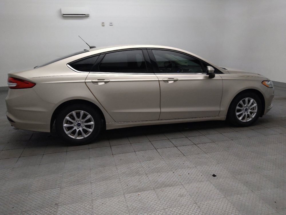 Used 2018 Ford Fusion S FWD image 10