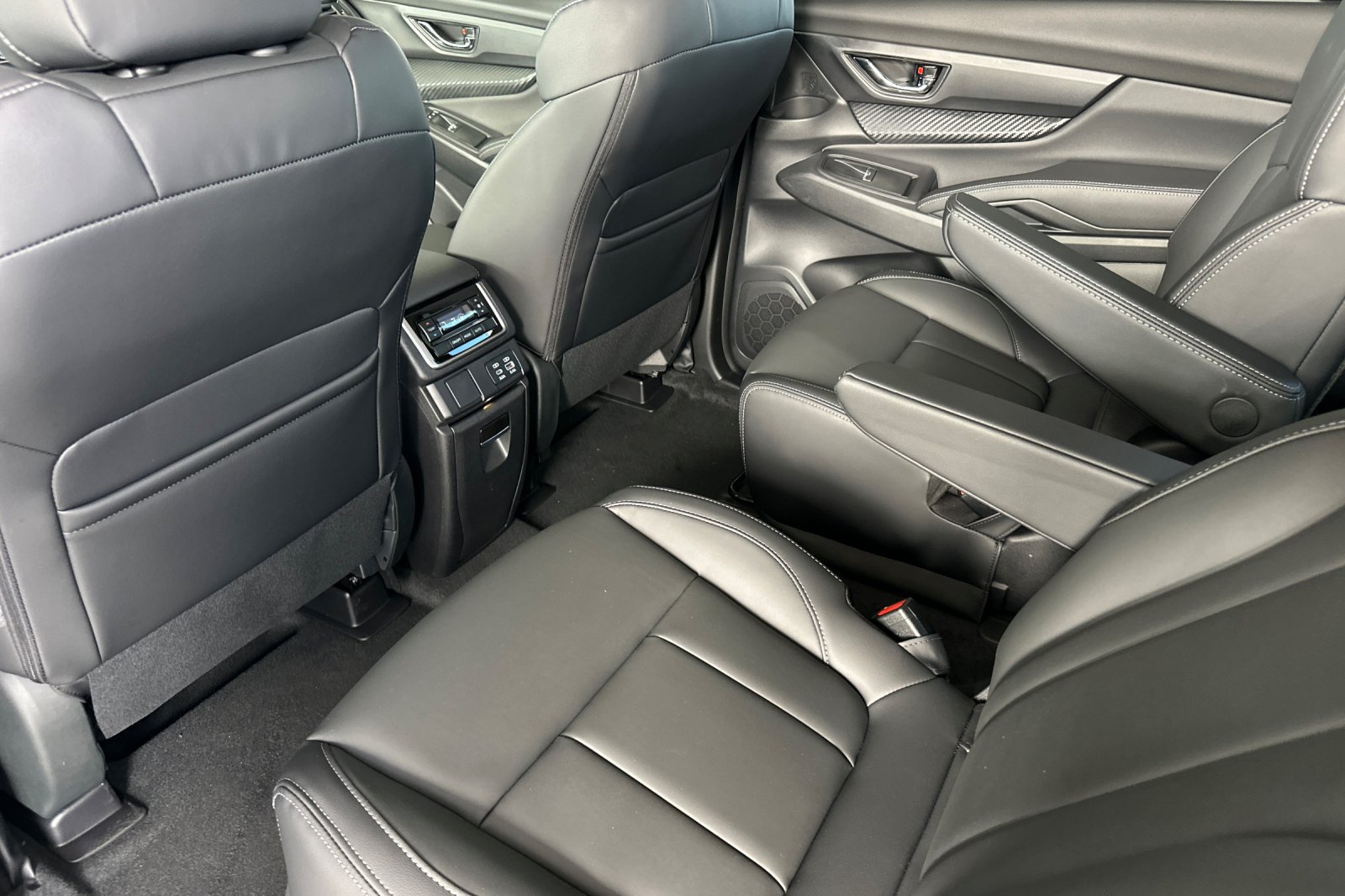 New 2026 Subaru Ascent Premium AWD/4WD image 12