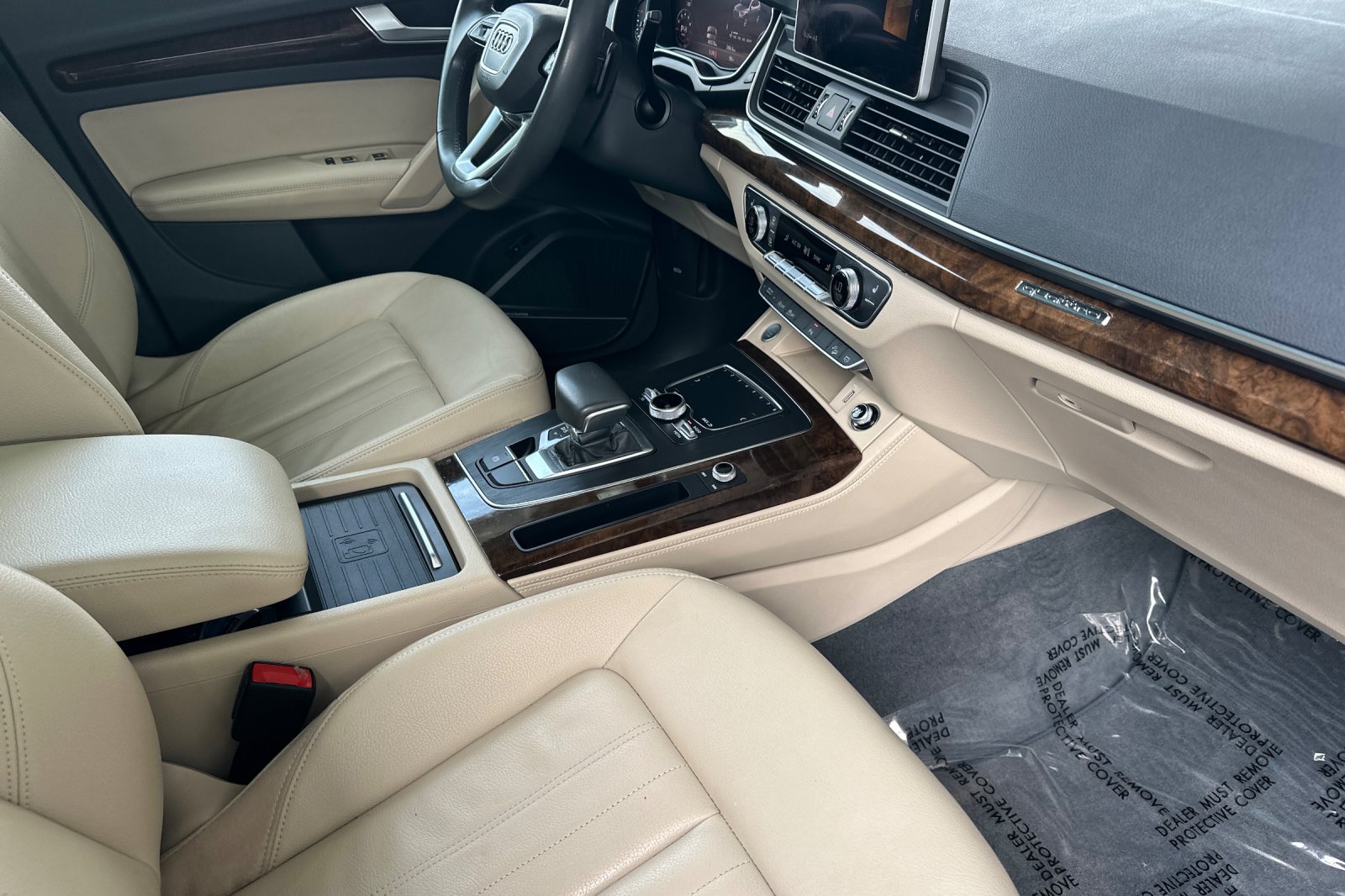 Used 2020 Audi Q5 2.0T Premium Plus w/ Premium Plus Package AWD/4WD image 16