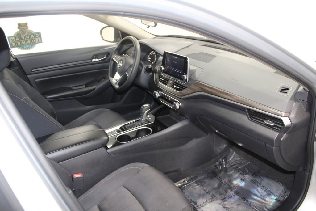 Used 2024 Nissan Altima 2.5 SV image 26