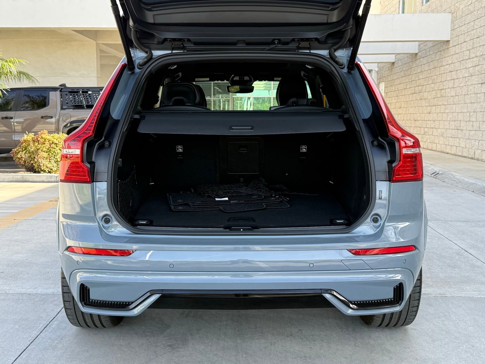 Used 2024 Volvo XC60 T8 Polestar image 17