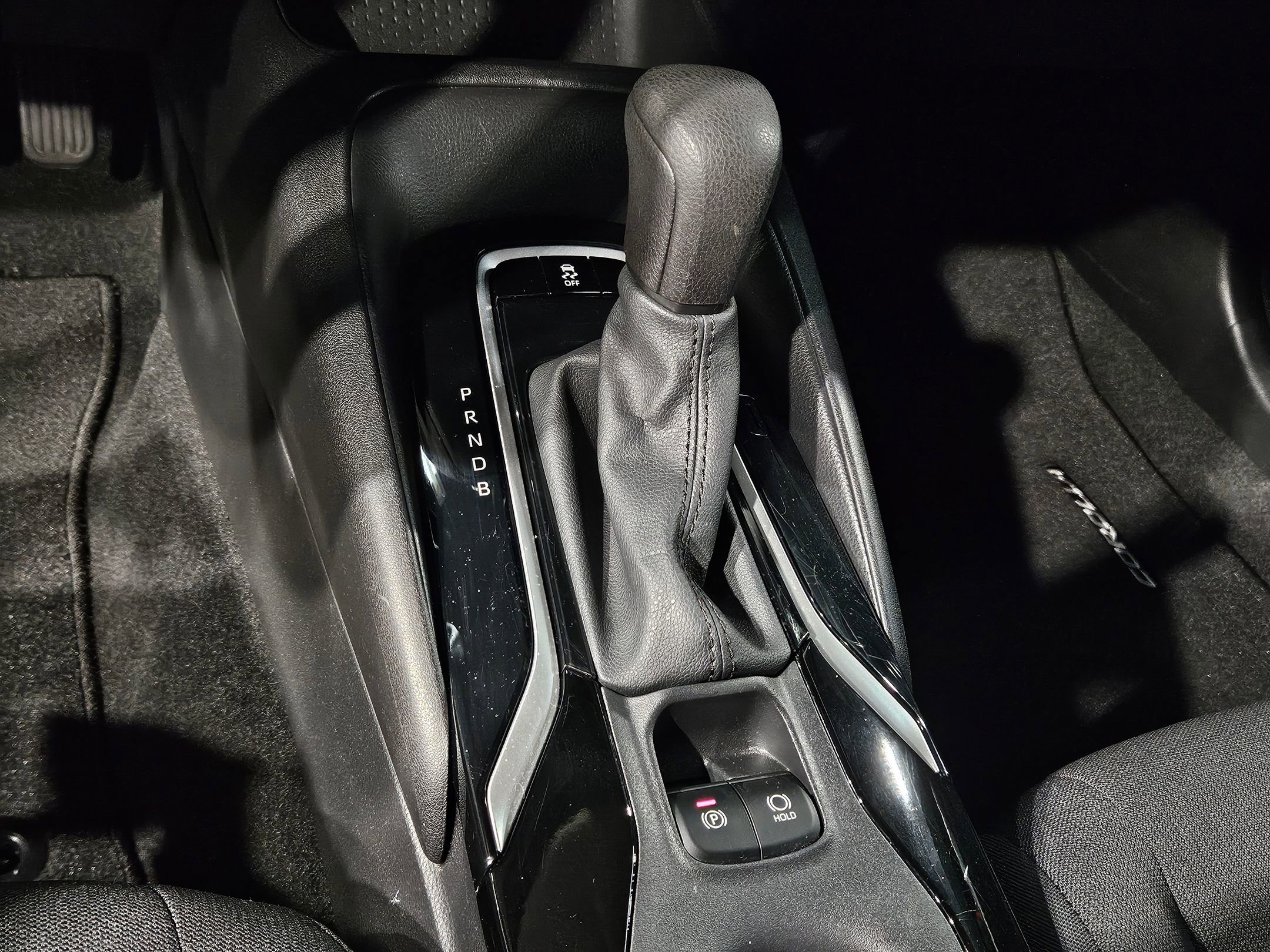 Used 2021 Toyota Corolla LE image 31