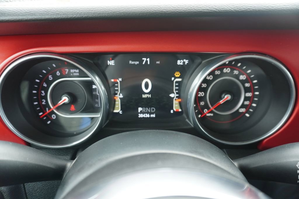 Used 2018 Jeep Wrangler Unlimited Rubicon AWD/4WD image 11