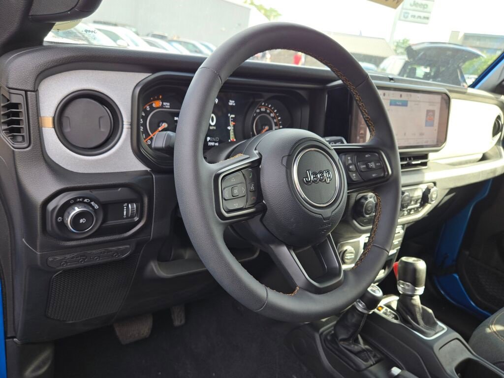Used 2024 Jeep Wrangler Sport S image 14