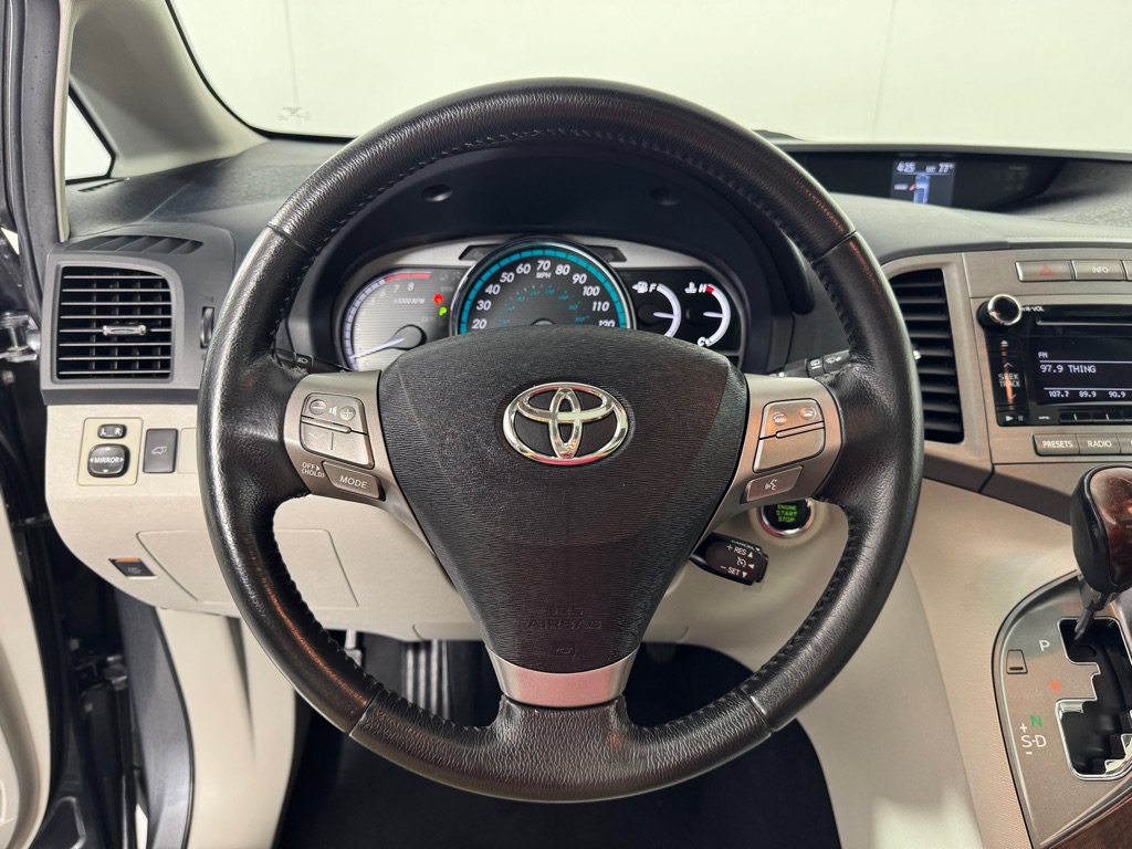 Used 2010 Toyota Venza AWD image 15