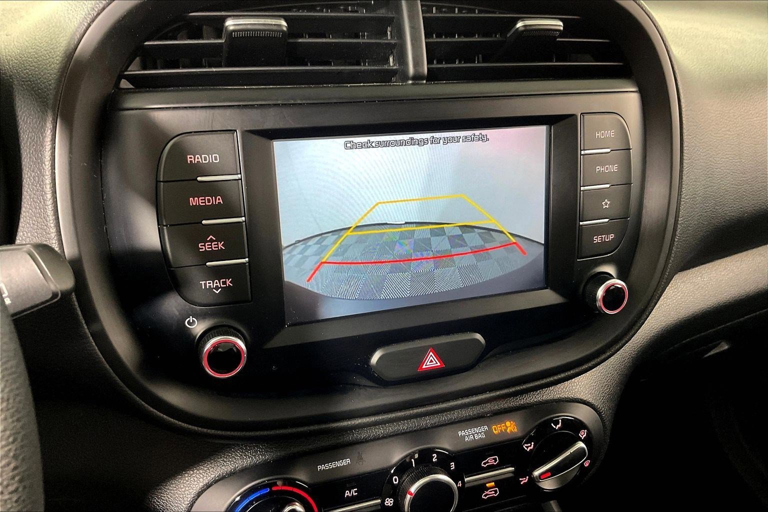 Used 2021 Kia Soul LX FWD image 13