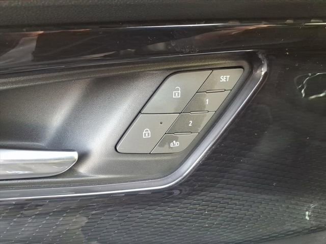 Used 2025 Chevrolet Blazer EV RS image 27