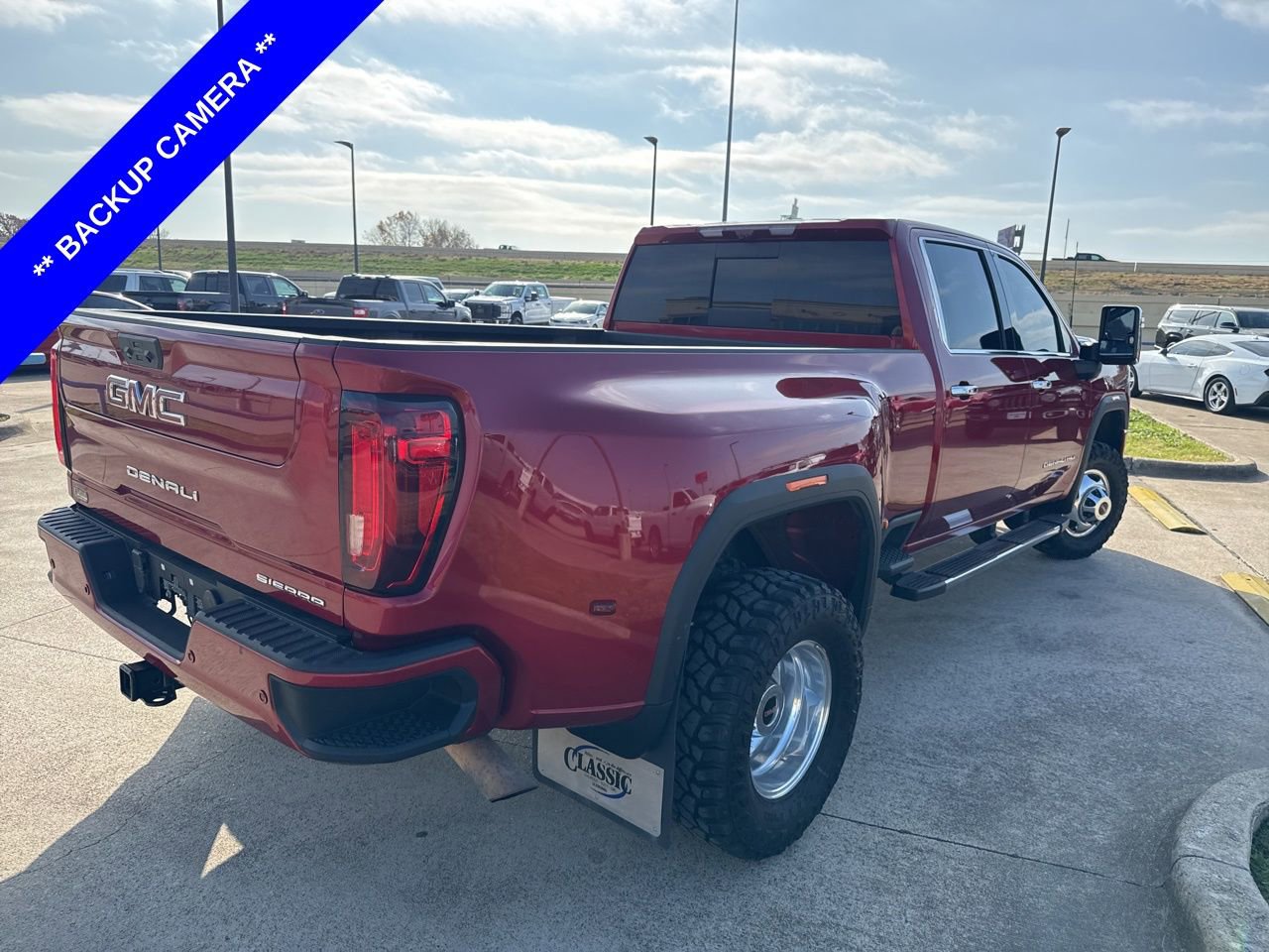 Used 2022 GMC Sierra 3500 Denali w/ Denali Ultimate Package image 10