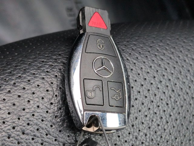 Used 2019 Mercedes-Benz GLC 300 image 28