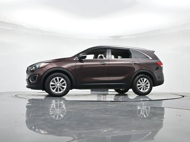 Used 2016 Kia Sorento LX w/ LX Convenience Package image 35