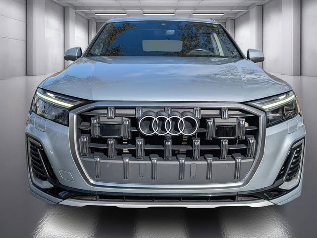 Used 2025 Audi Q7 3.0T Premium Plus AWD/4WD image 2