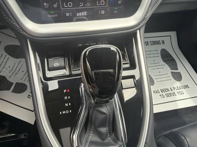 Used 2025 Subaru Outback Touring AWD/4WD image 17