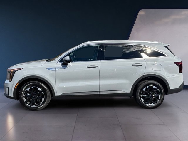 Certified 2026 Kia Sorento S w/ S Panoramic Sunroof Package AWD/4WD image 2