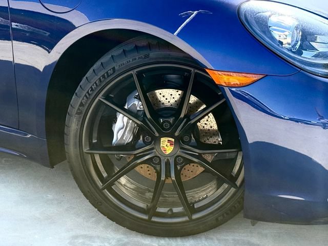 Used 2020 Porsche 718 Boxster RWD image 2