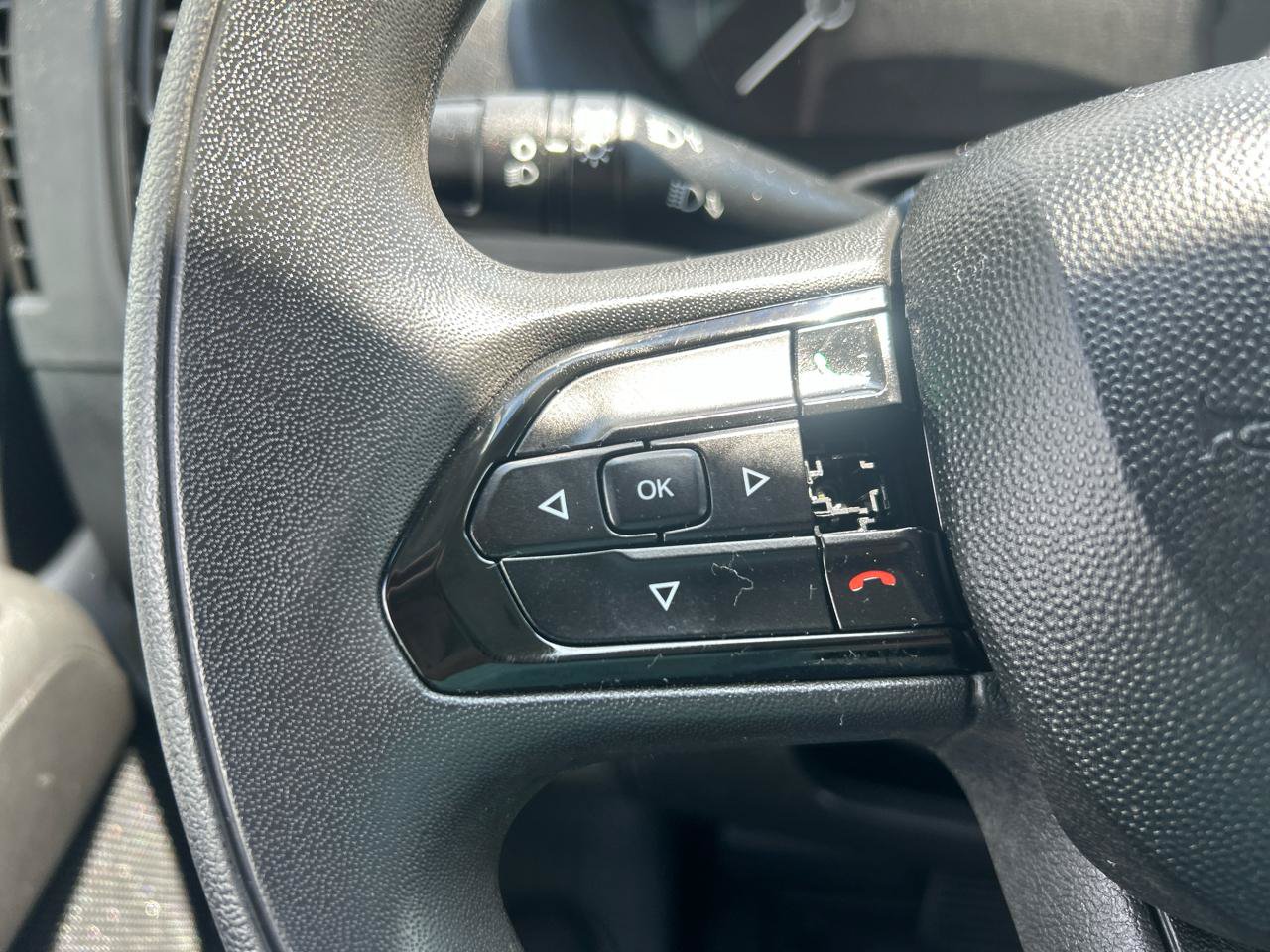 Used 2024 RAM ProMaster 2500 w/ Convenience Group FWD image 14