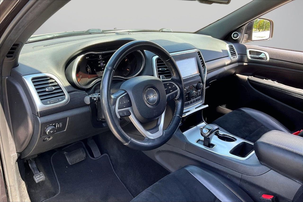 Used 2015 Jeep Grand Cherokee Altitude AWD/4WD image 20