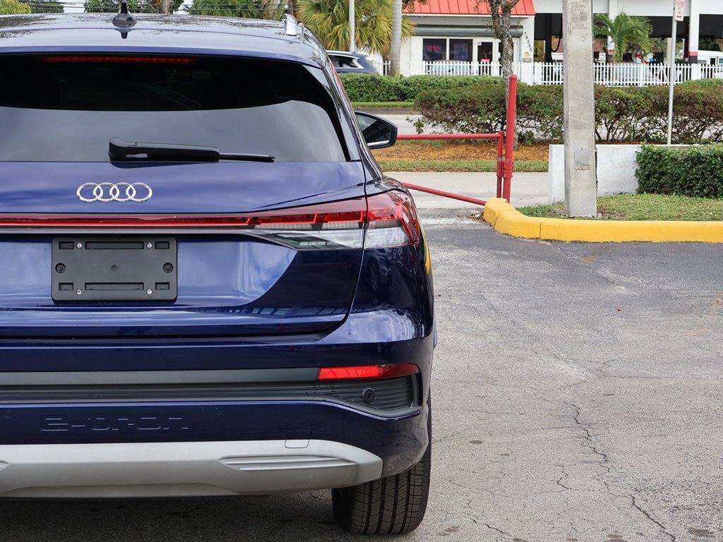 Used 2023 Audi Q4 e-tron Premium Plus w/ Premium Plus image 18