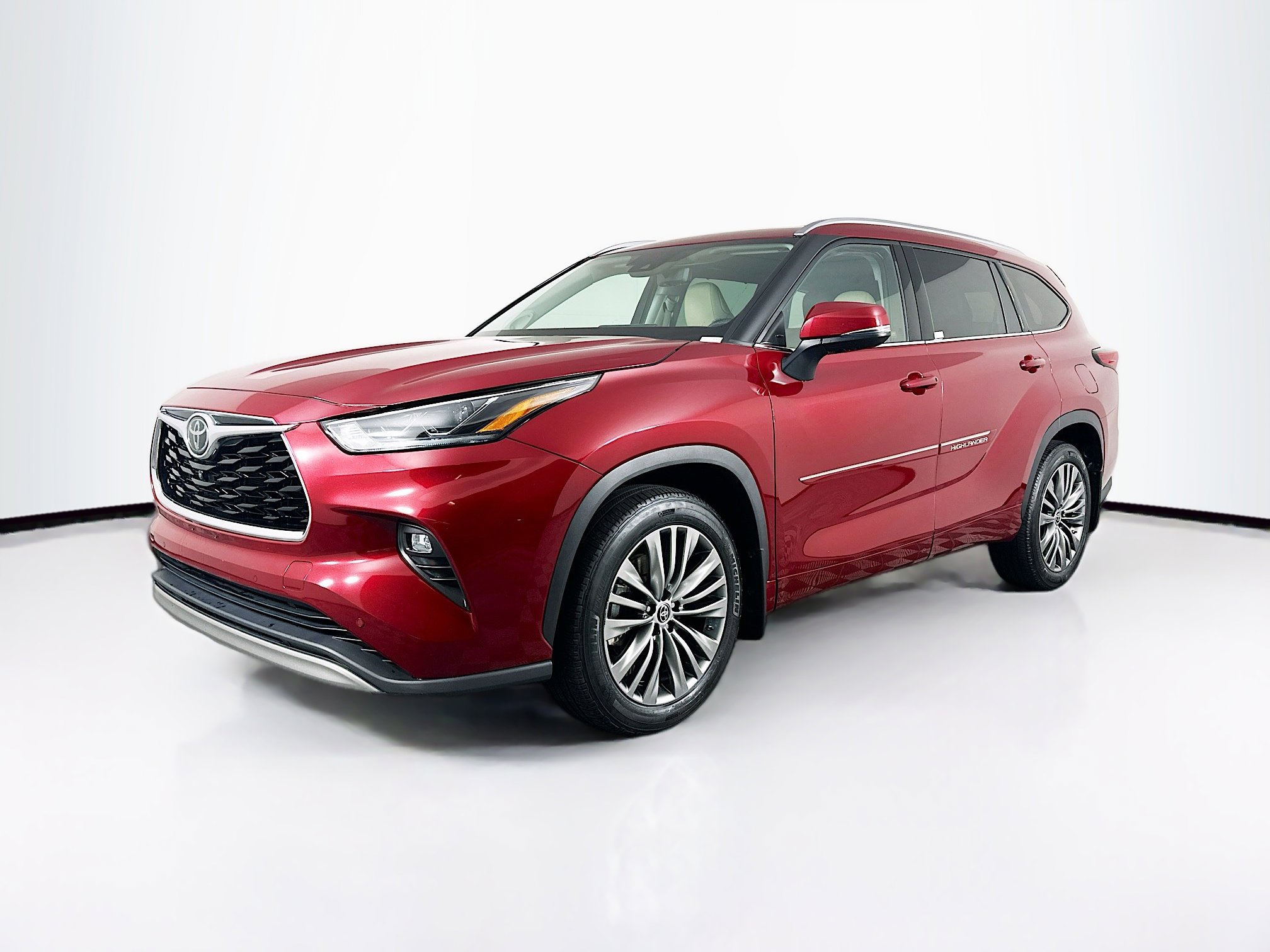 Used 2020 Toyota Highlander Platinum AWD/4WD image 3