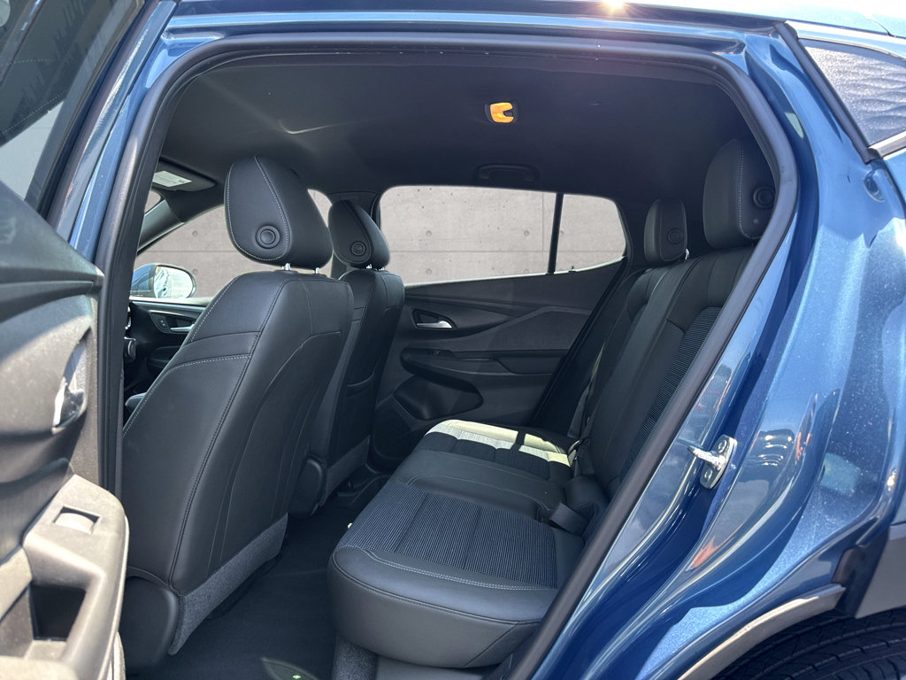 Used 2025 Buick Envista Preferred w/ Convenience I Package FWD image 9