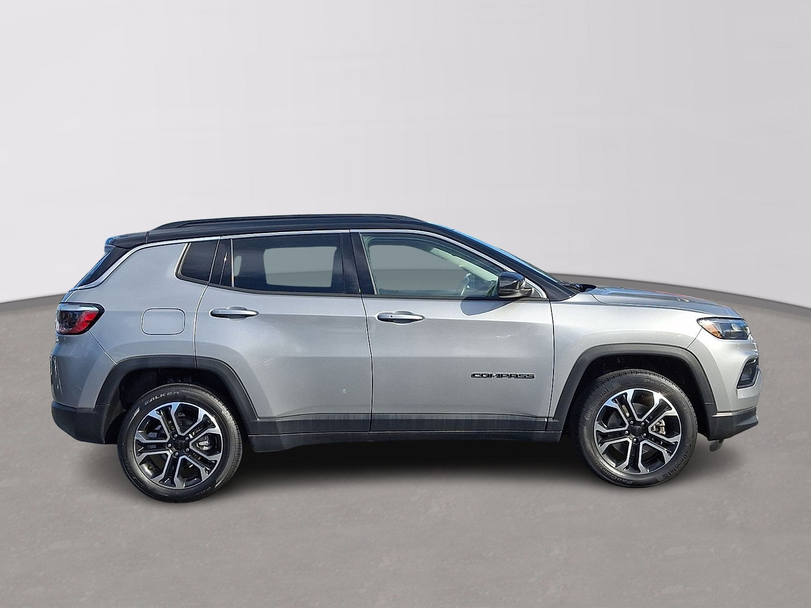 Used 2022 Jeep Compass Limited AWD/4WD image 7