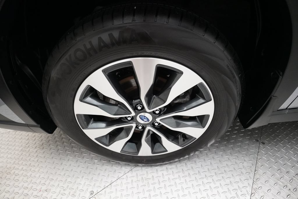 Certified 2025 Subaru Outback Touring AWD/4WD image 26