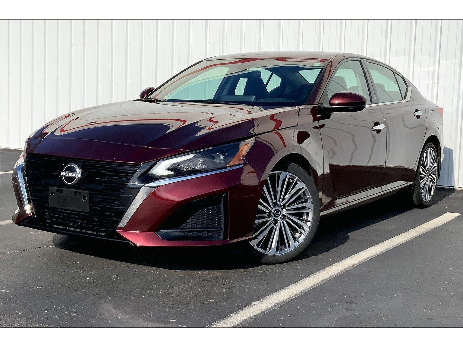 Used 2024 Nissan Altima 2.5 SL