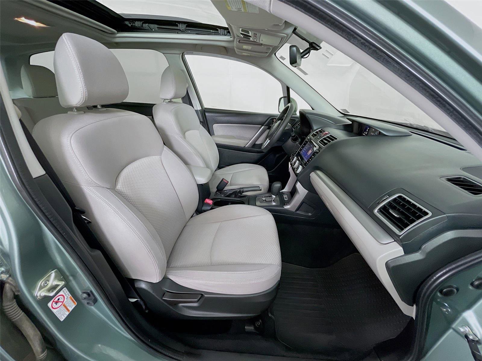 Used 2017 Subaru Forester 2.5i Premium w/ All-Weather Package image 30