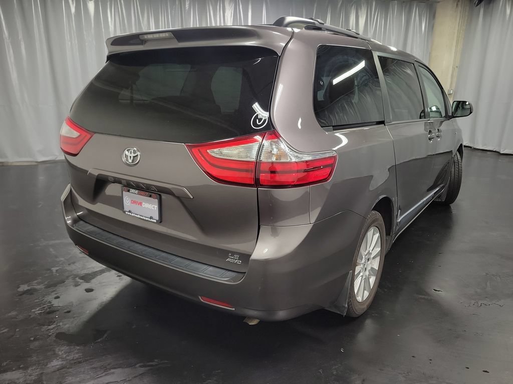 Used 2016 Toyota Sienna LE AWD/4WD image 8