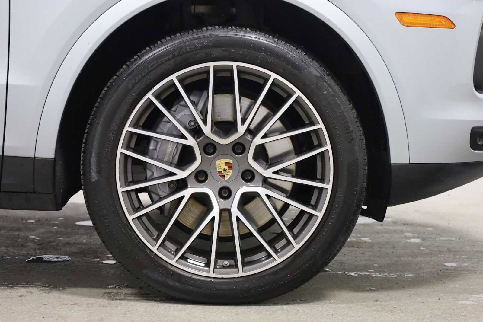 Used 2021 Porsche Cayenne image 12