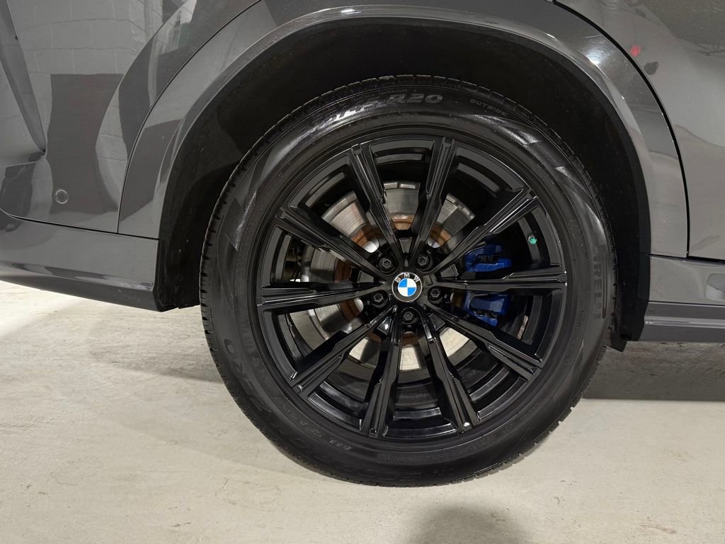 Used 2023 BMW X6 M50i w/ Executive Package image 32
