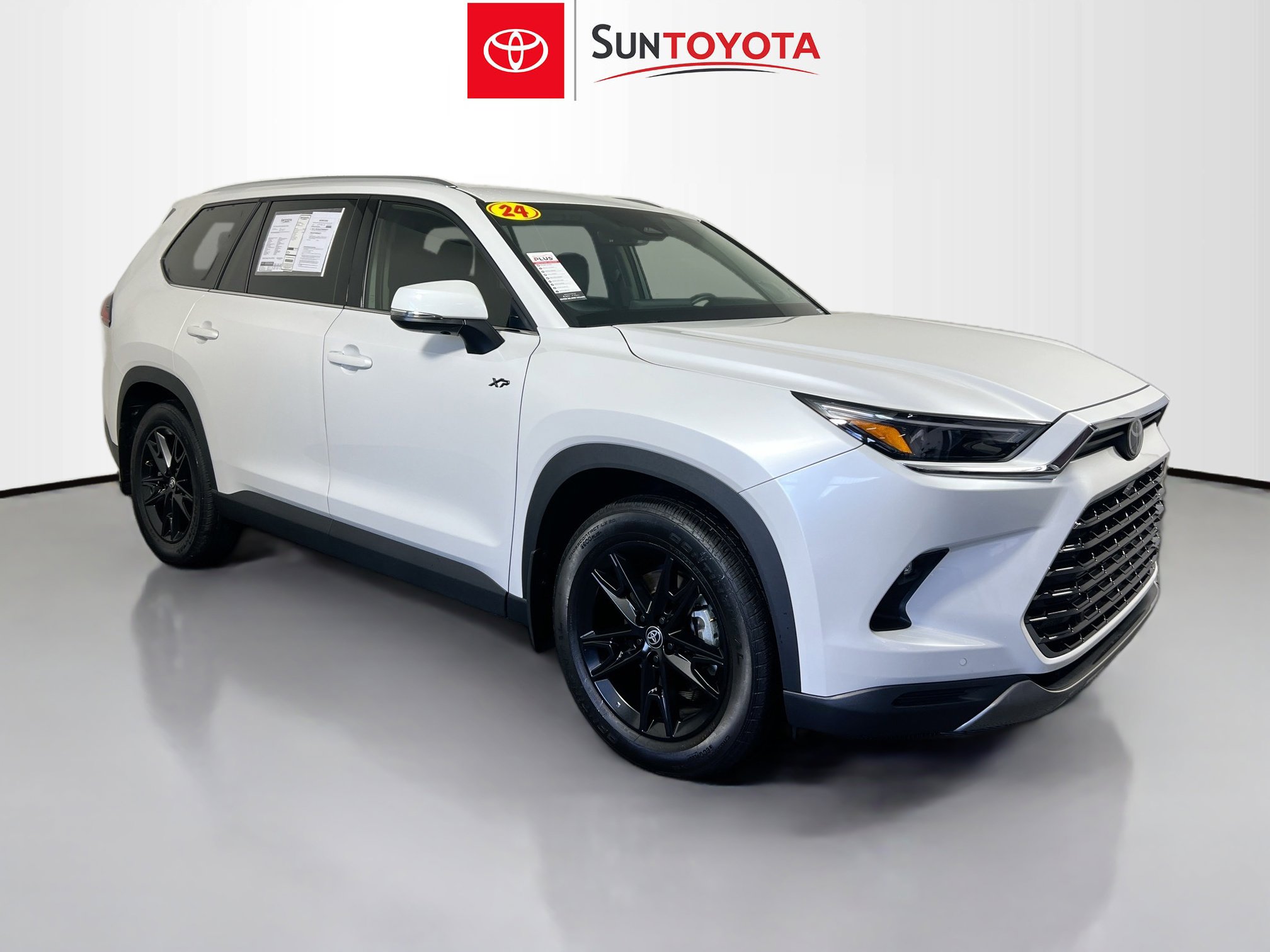 Used 2024 Toyota Grand Highlander Limited image 1