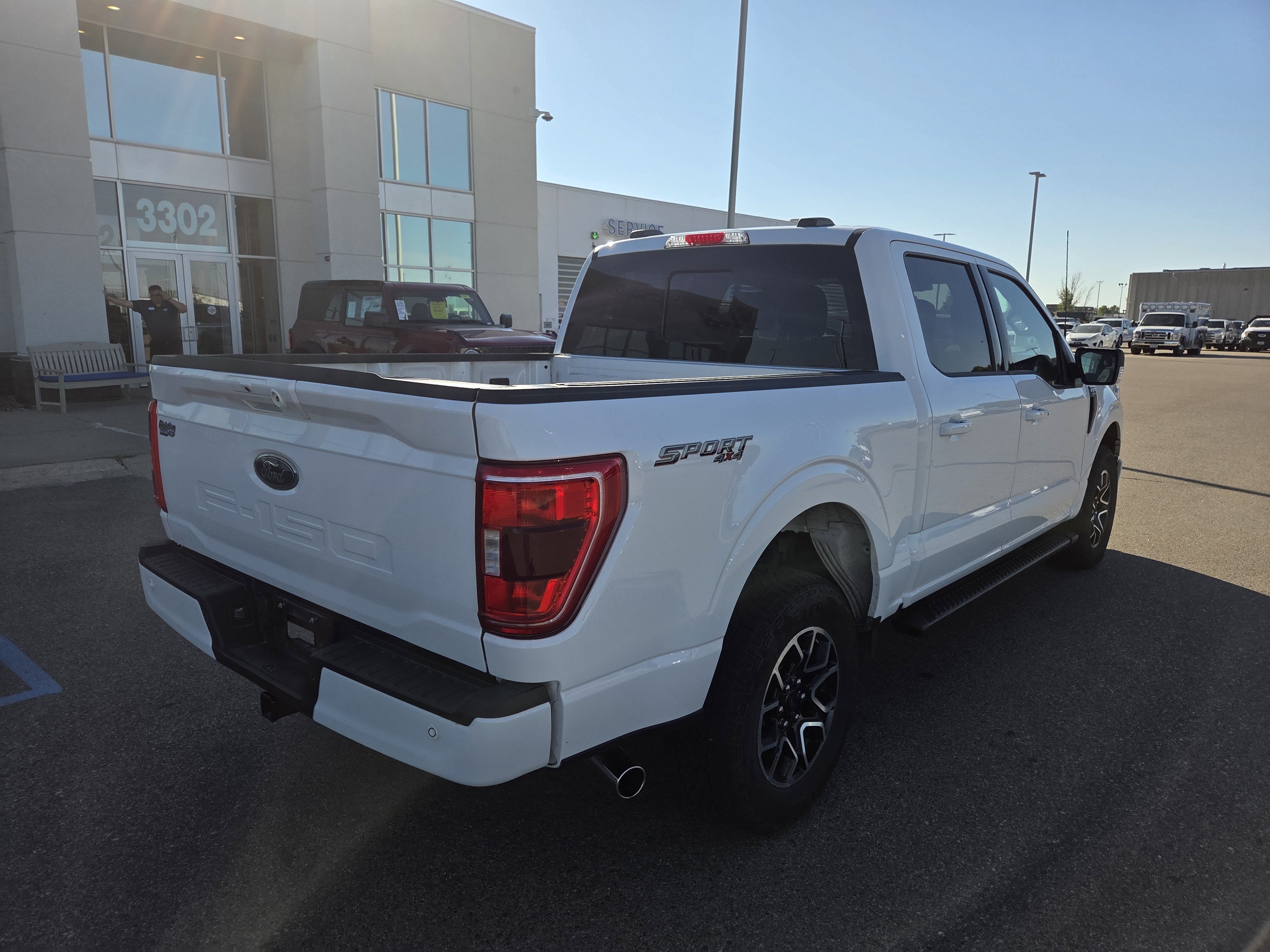 Used 2022 Ford F150 XLT w/ Equipment Group 302A High AWD/4WD image 5