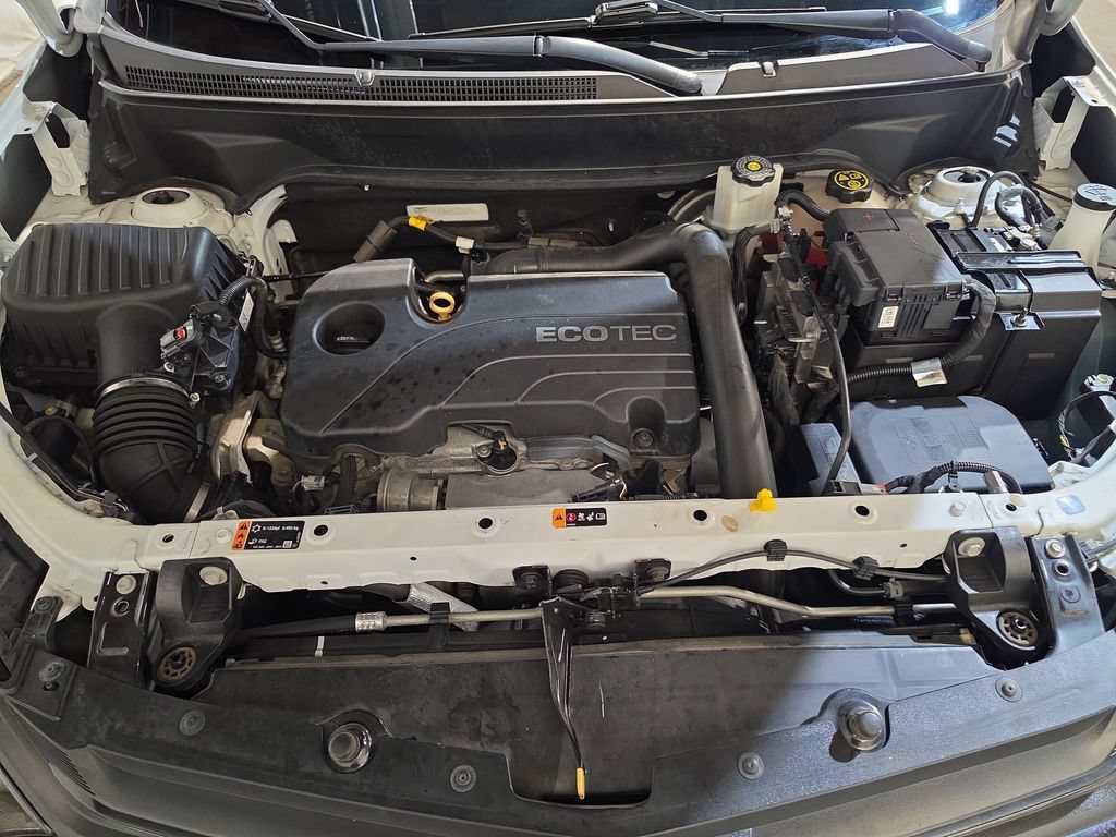 Used 2020 Chevrolet Equinox LS w/ LPO, Roadside Safety Package AWD/4WD image 17