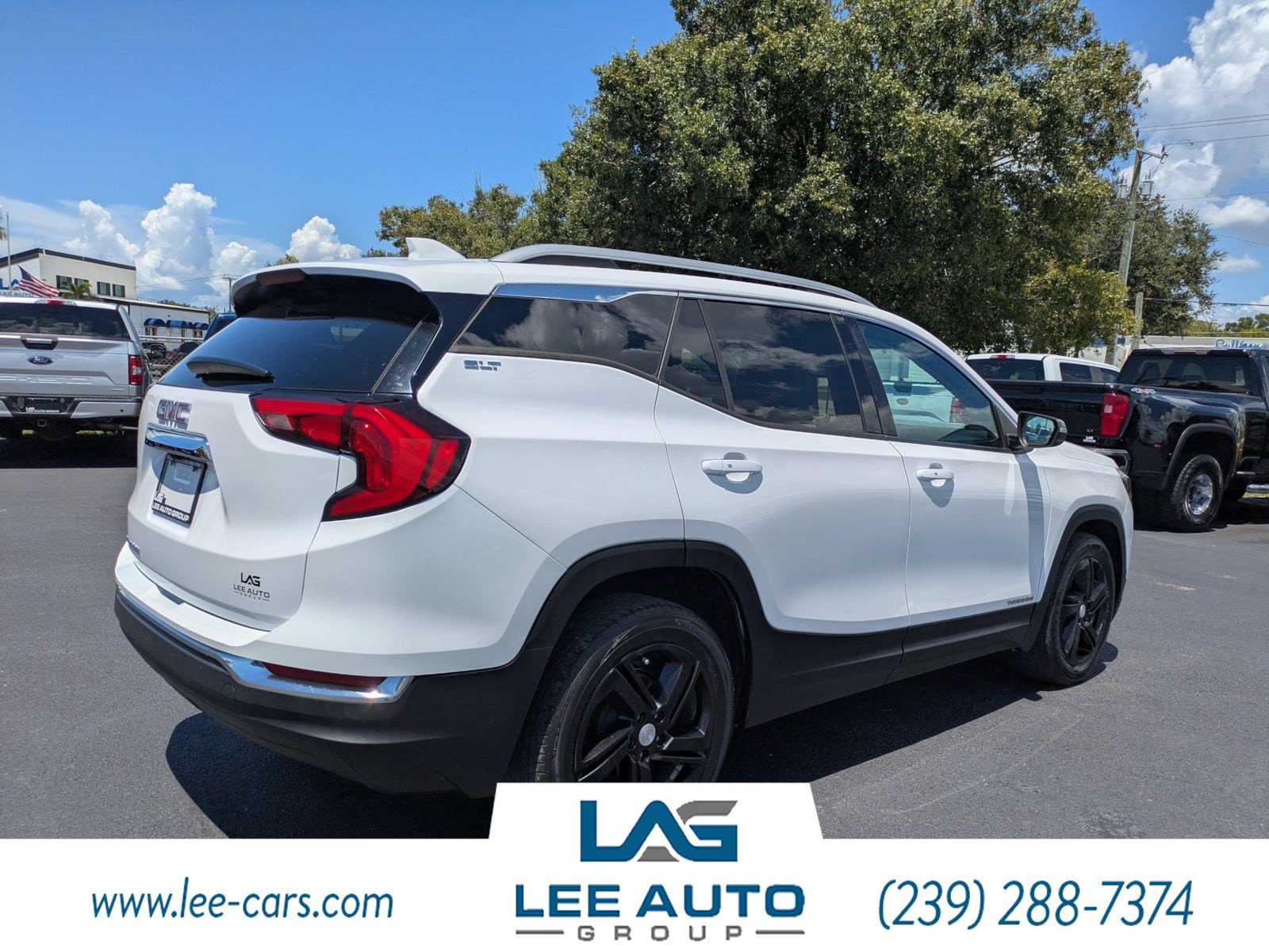 Used 2021 GMC Terrain SLT FWD image 3