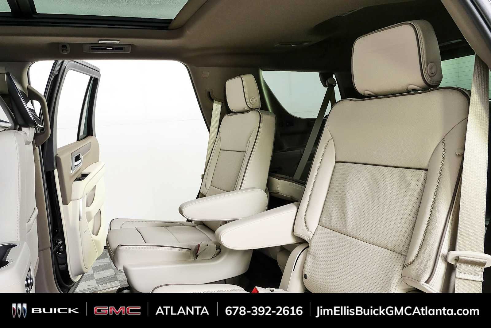 New 2026 GMC Yukon Denali w/ Denali Reserve Package AWD/4WD image 22
