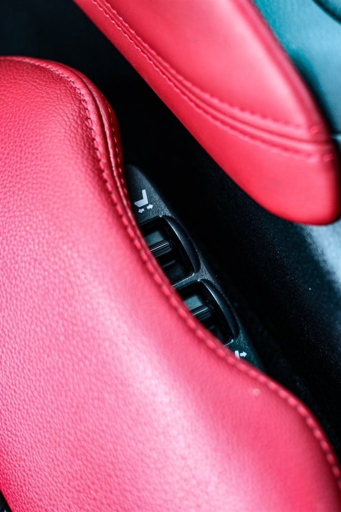 Used 2024 Nissan Z Performance w/ Floor Mat Package image 19