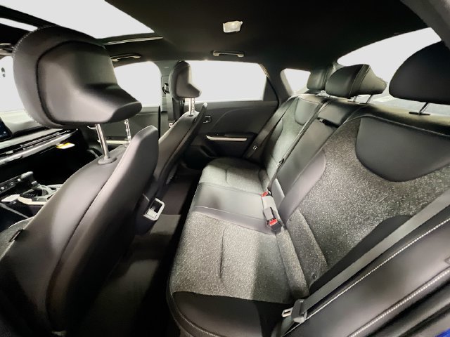New 2025 Kia K4 EX w/ GT-Line Sunroof Package FWD image 25