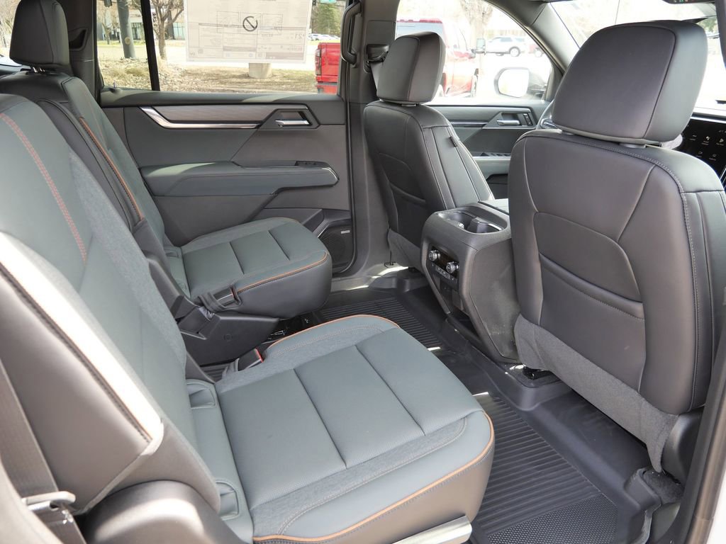 New 2026 GMC Acadia AT4 w/ Luxury Package image 27