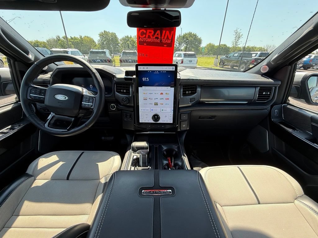 Used 2023 Ford F150 Lightning Platinum AWD/4WD image 29